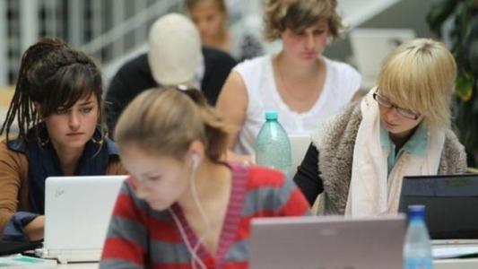 Figures show 25 per cent of university applicants received at least one 'conditional unconditional o
